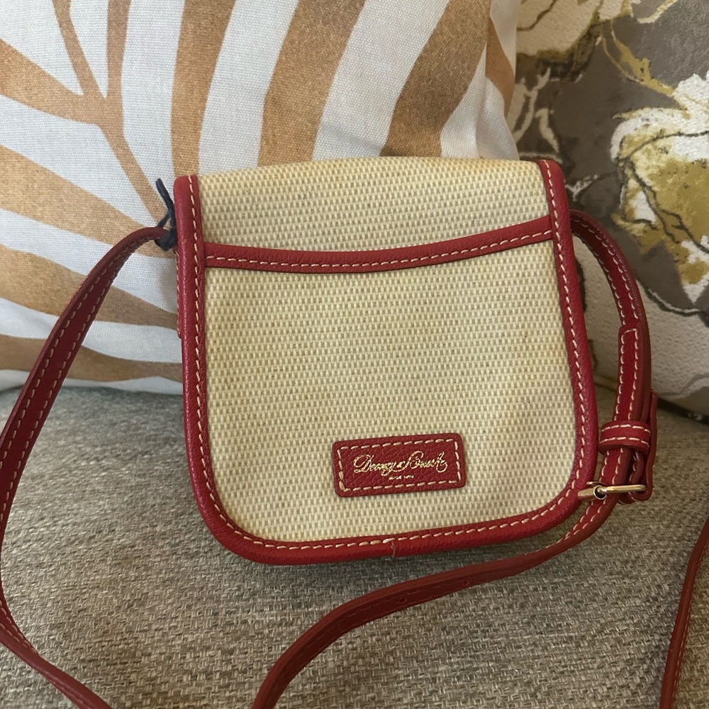 Dooney & Bourke Red - Tan Crossbody Bag New With Tags $118 MSRP - Picture 15 of 16